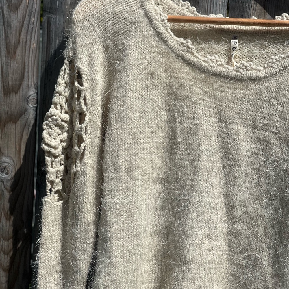 POL Knit Pullover Sweater With Crochet Details On The Sleeves - Picture 5 of 14